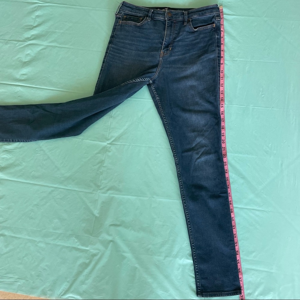 HOLLISTER JEANS - Picture 6 of 11